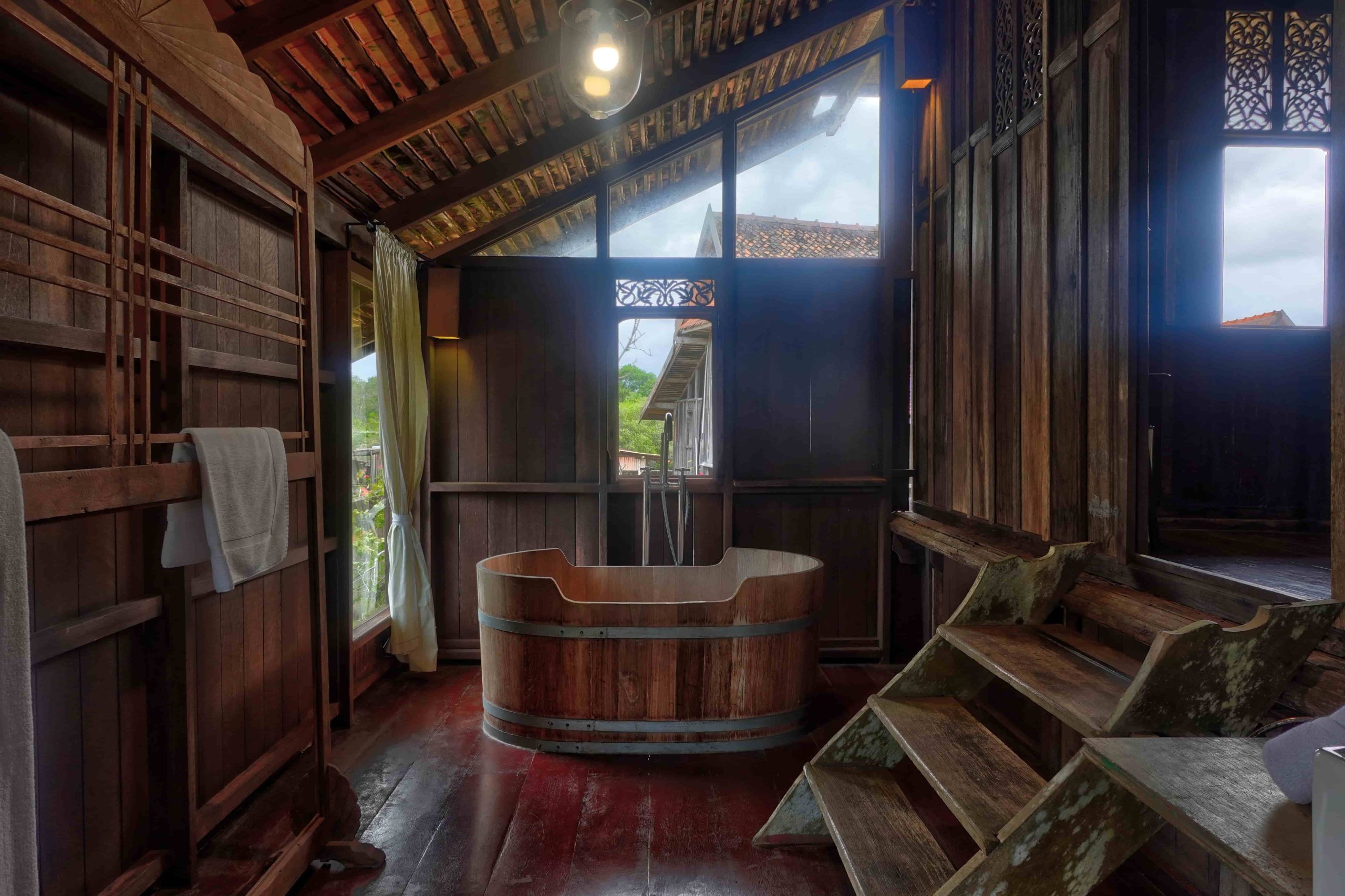 BATH 2