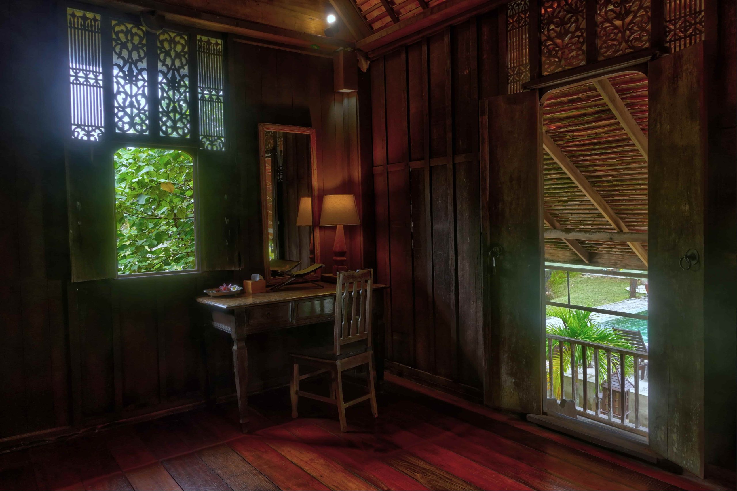 ROOM 5
